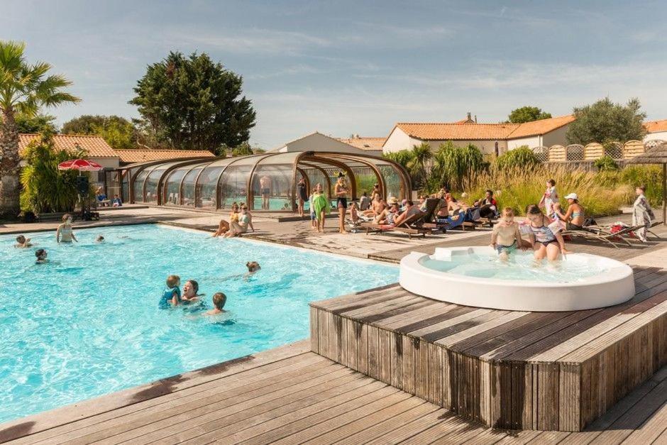 Camping Le Village de la Mer Les Moutiers Esterno foto